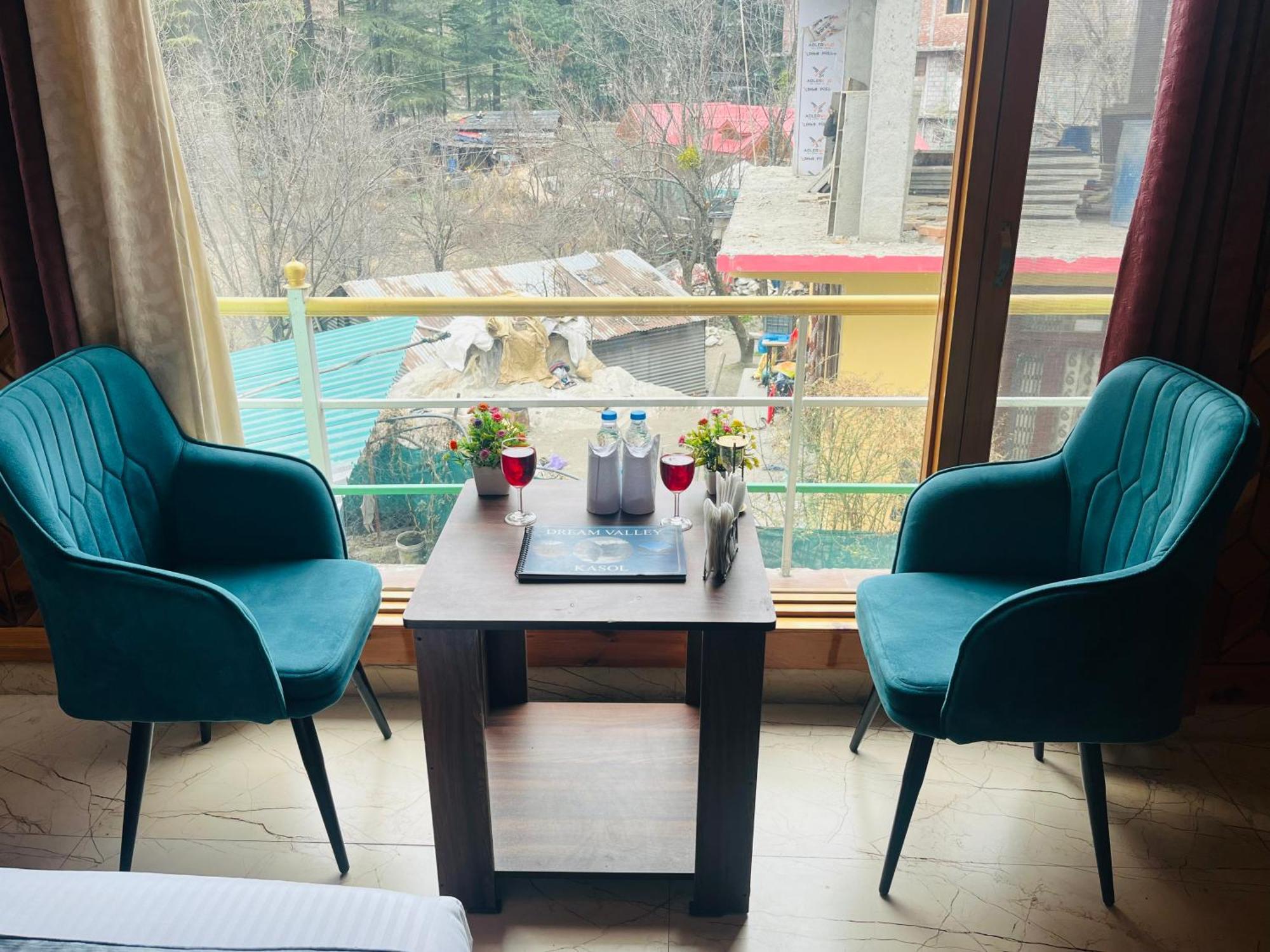 Russian Unit Kasol By Valley Exterior foto
