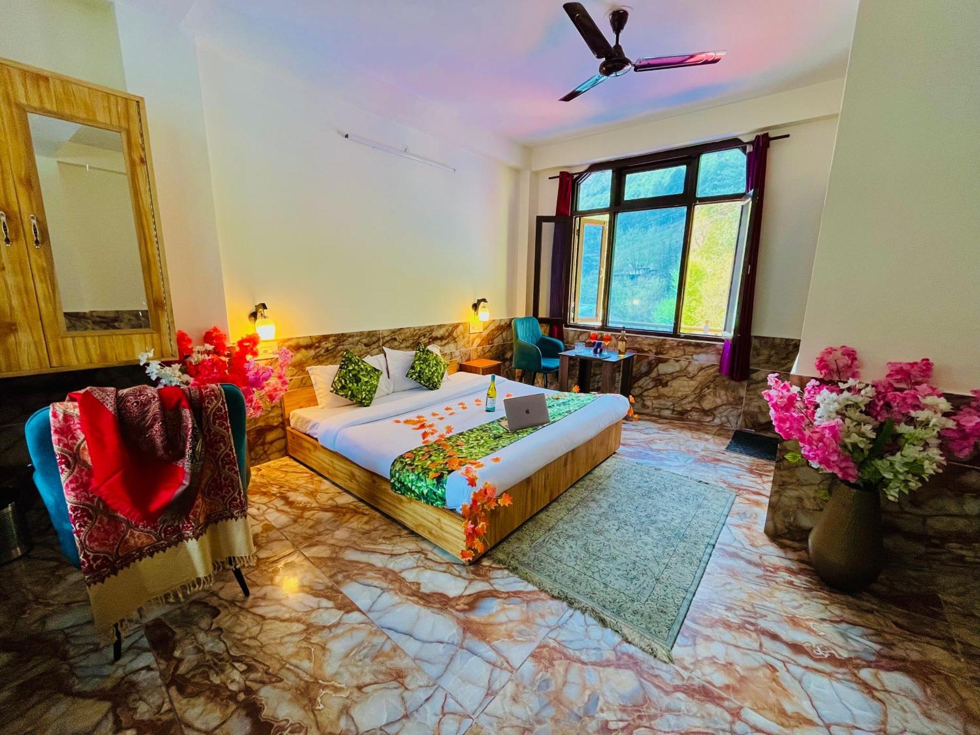 Russian Unit Kasol By Valley Exterior foto